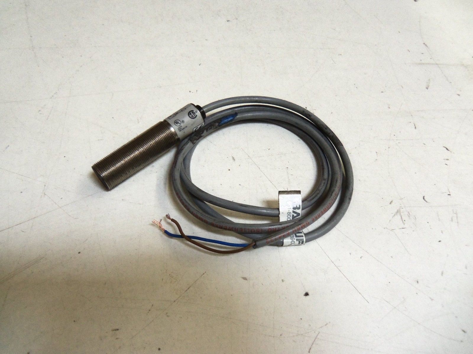 BALLUFF BES 516-420-B0-L *USED*