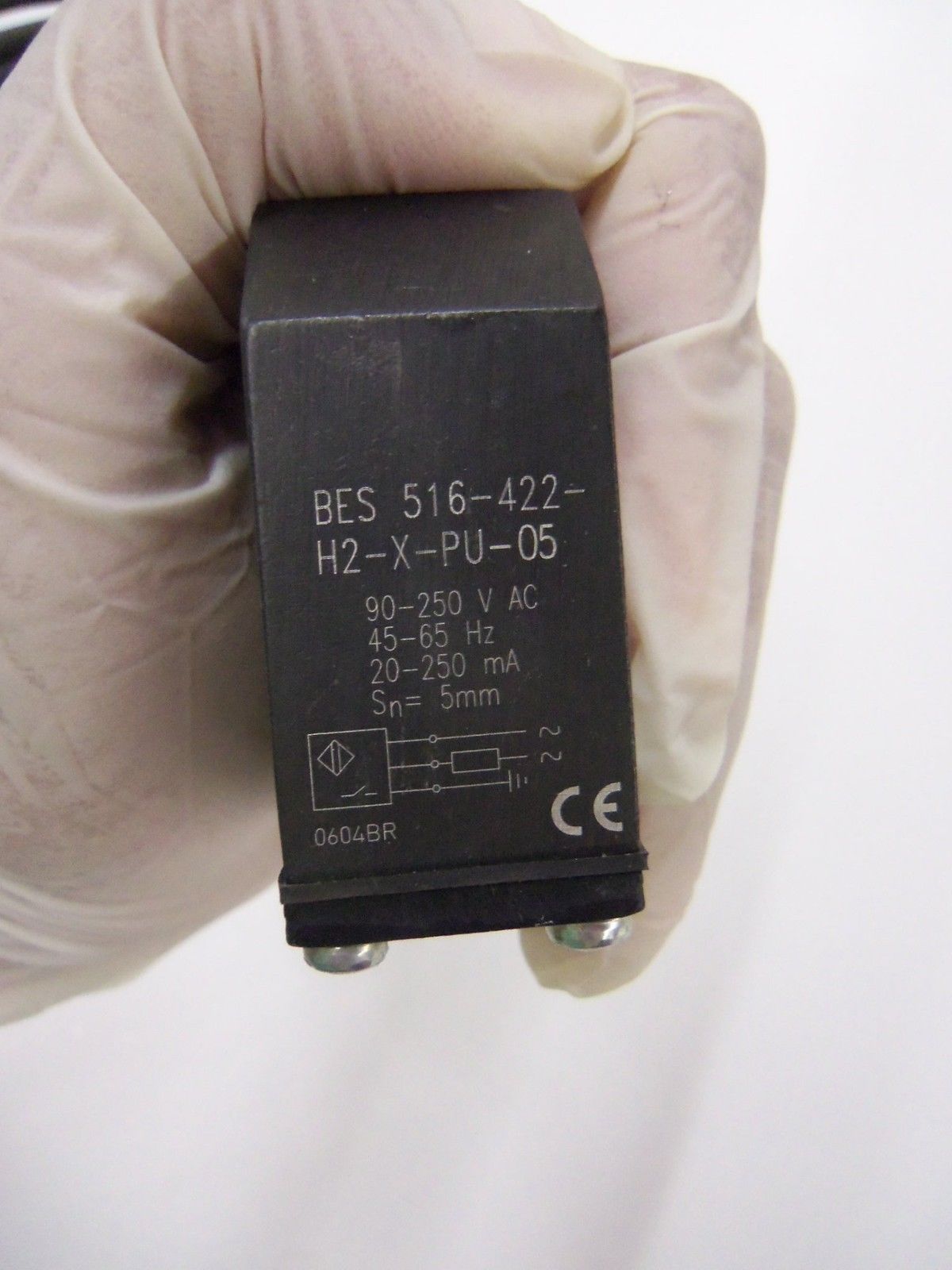 BALLUFF BES 516-422-H2-Z-PU-05 *USED*