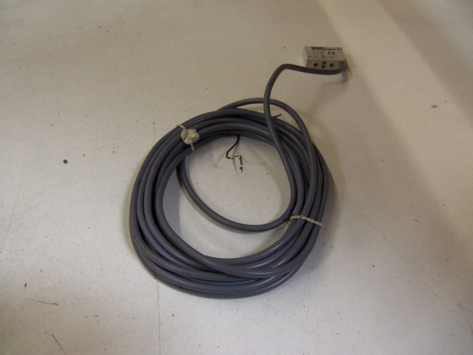 BALLUFF BES 517-345-M1-Y *USED*
