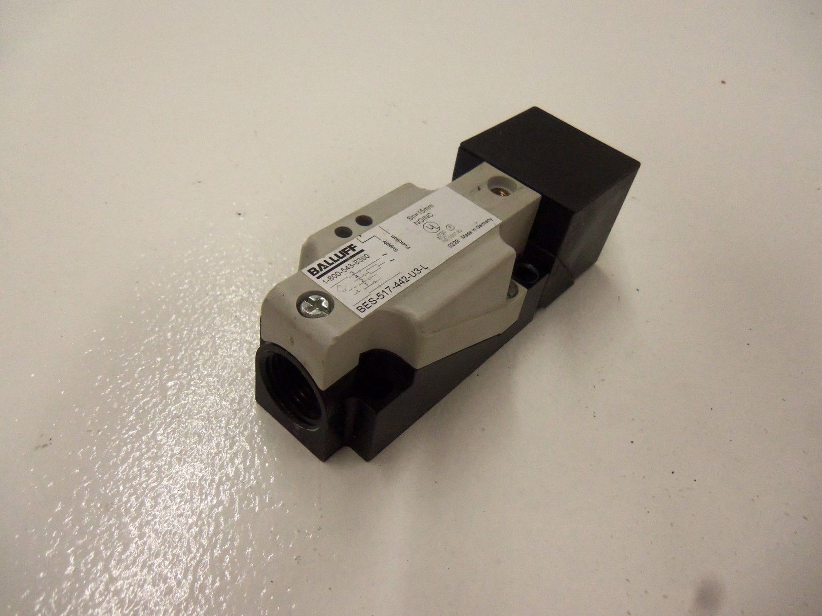 BALLUFF BES 517-442-U3-L *USED*