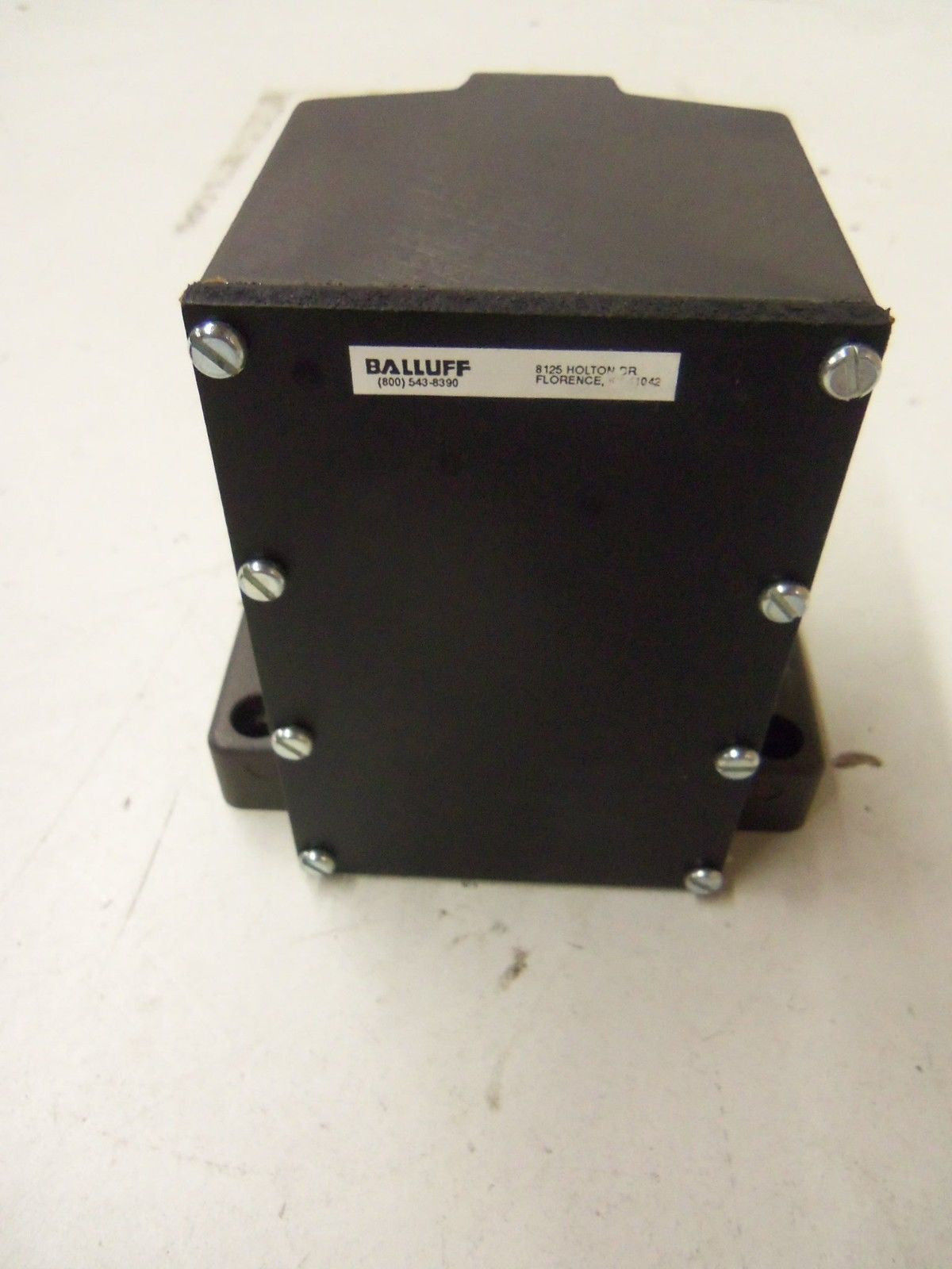 BALLUFF BNS-519-D06-D12-100-10 *NEW NO BOX*