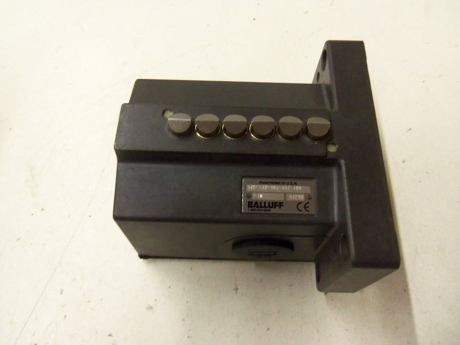 BALLUFF BNS-519-D06-D12-100-10 *NEW NO BOX*