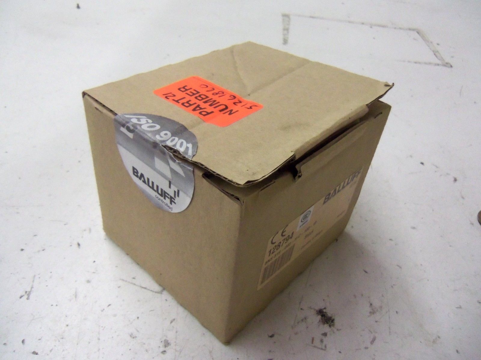 BALLUFF BNS-819-D03-R12-100-10 *NEW IN BOX*