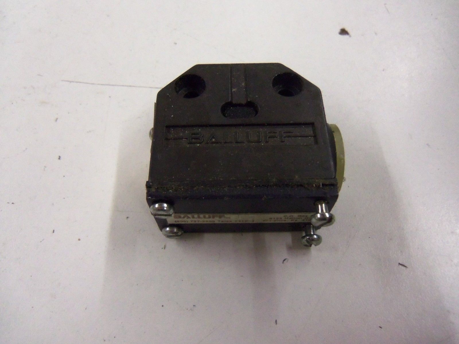 BALLUFF BNS519-100-D-12 *USED*