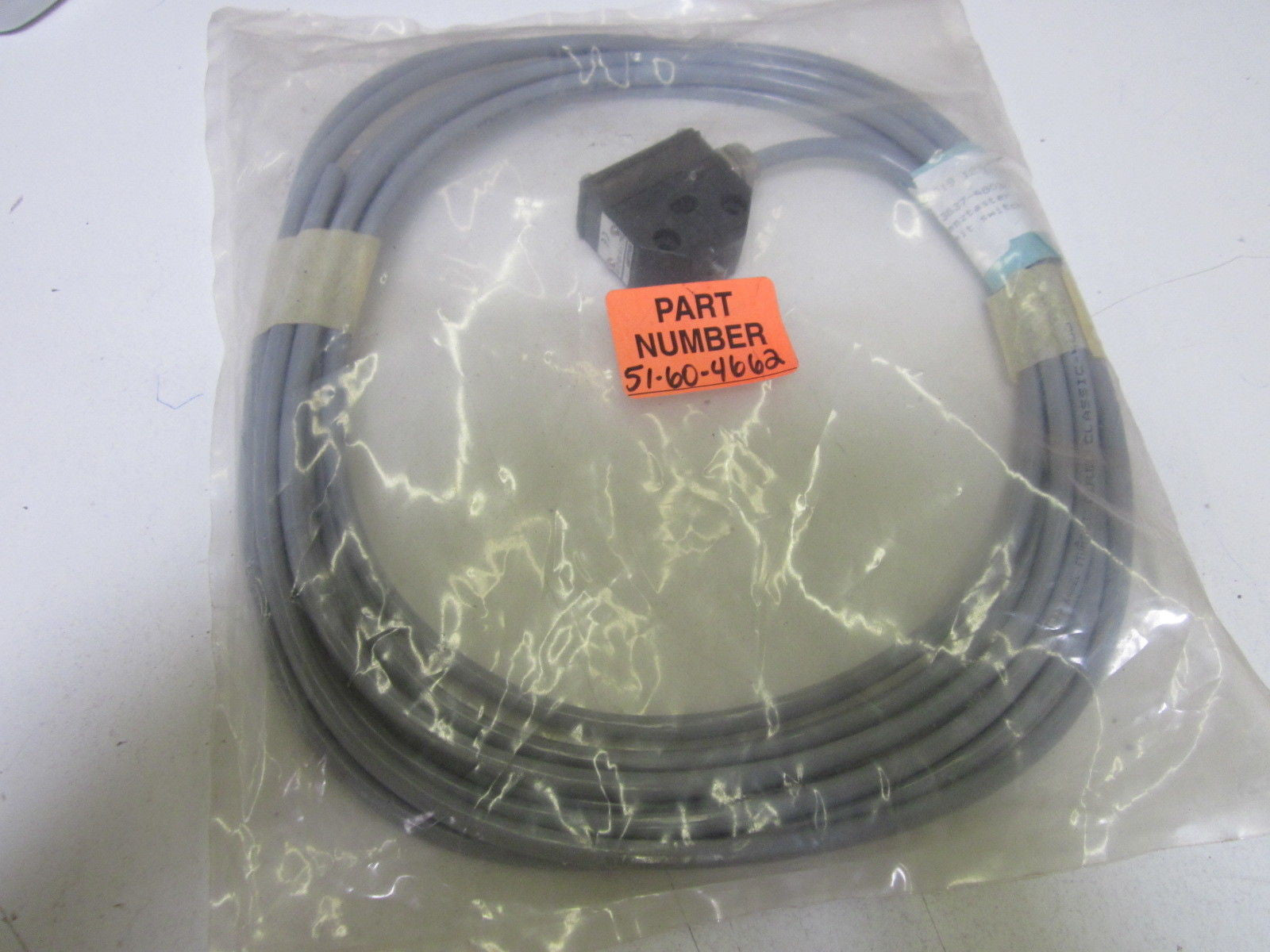 BALLUFF BNS 519-100-D-10 *NEW NO BOX*
