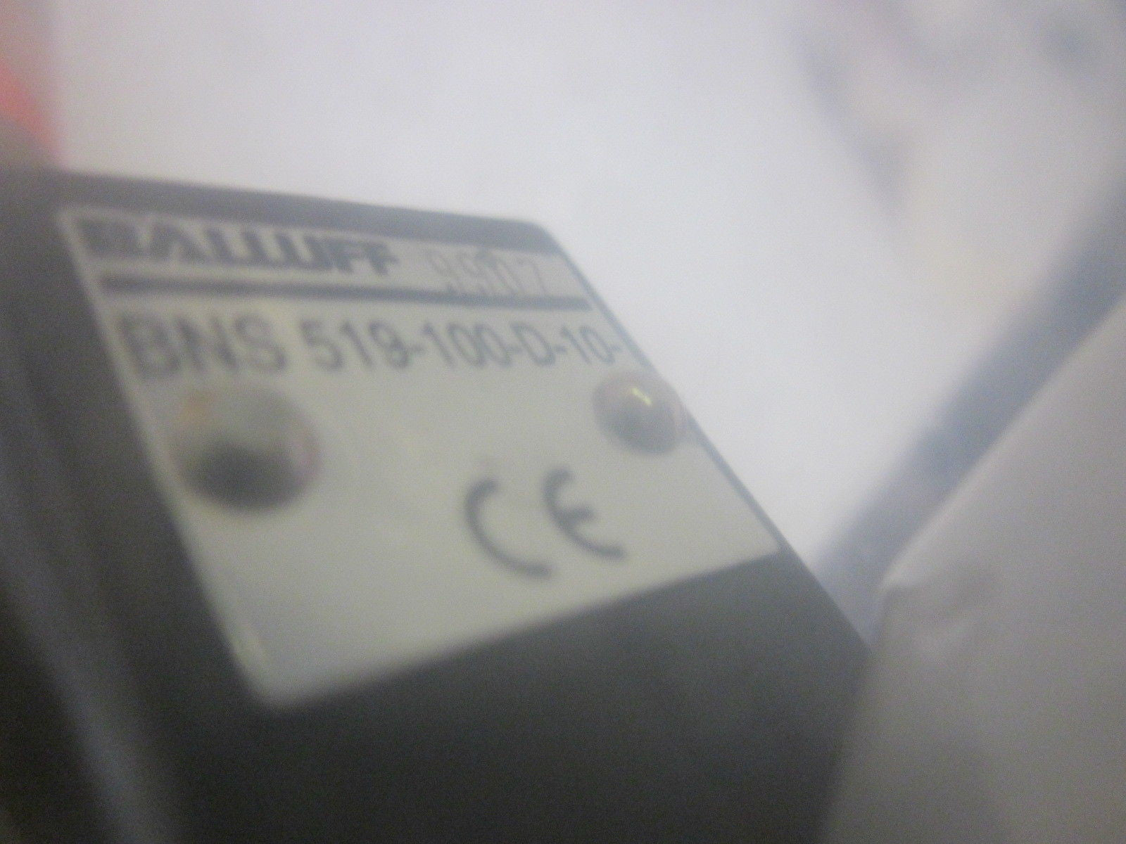 BALLUFF BNS 519-100-D-10 *NEW NO BOX*