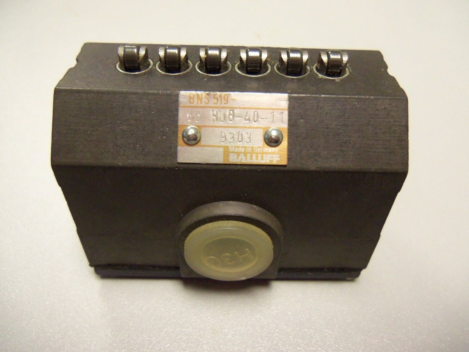 BALLUFF BNS 519-86 R08-40-11 *NEW NO BOX*