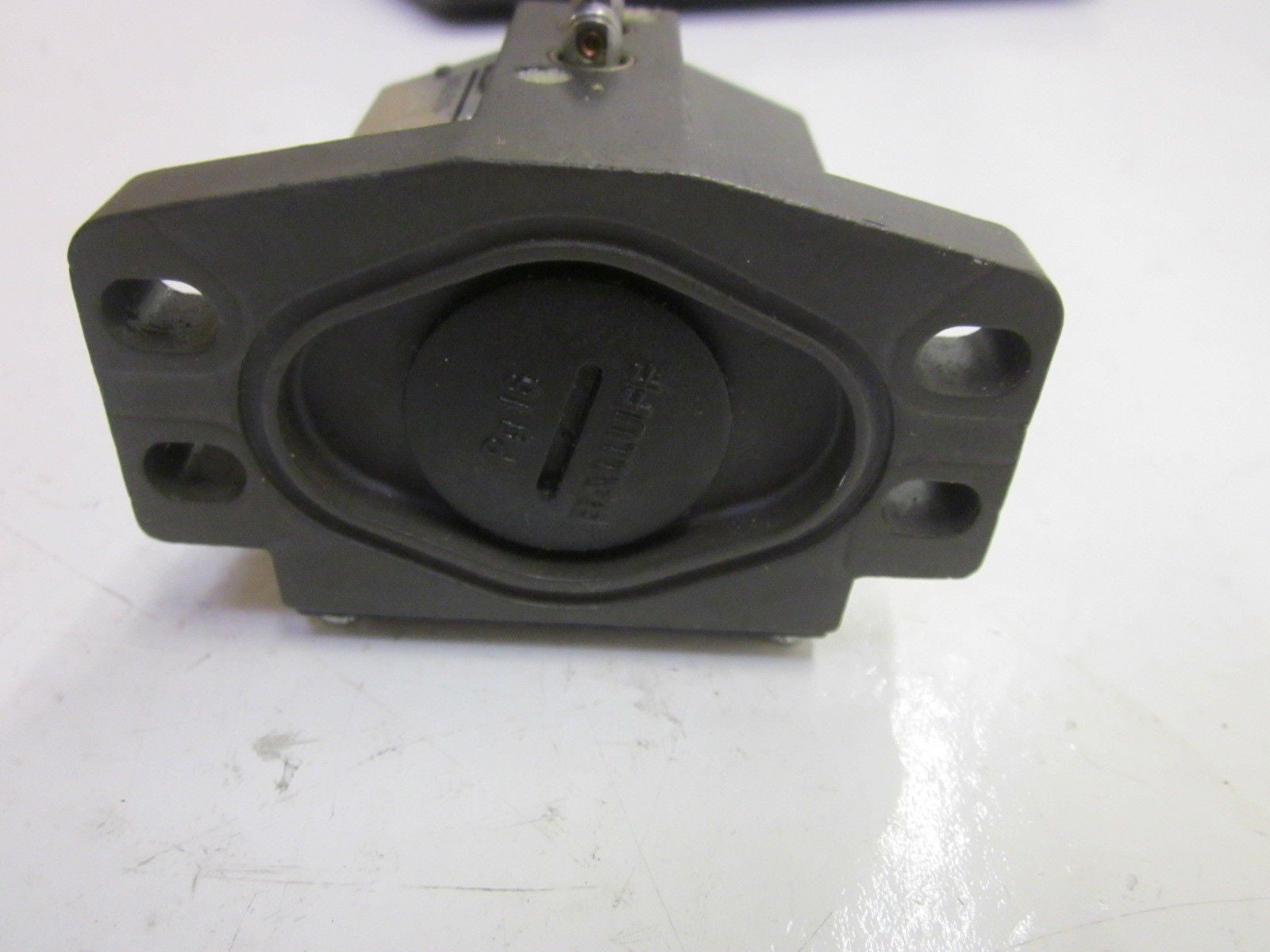 BALLUFF BNS 519-B2-R10-46-13  *USED*