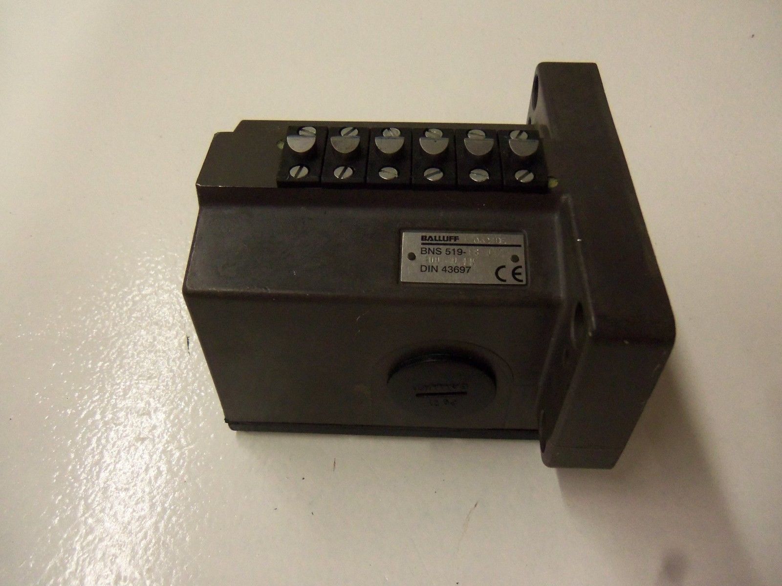 BALLUFF BNS 519-E6-D12-100-10-FD *USED*