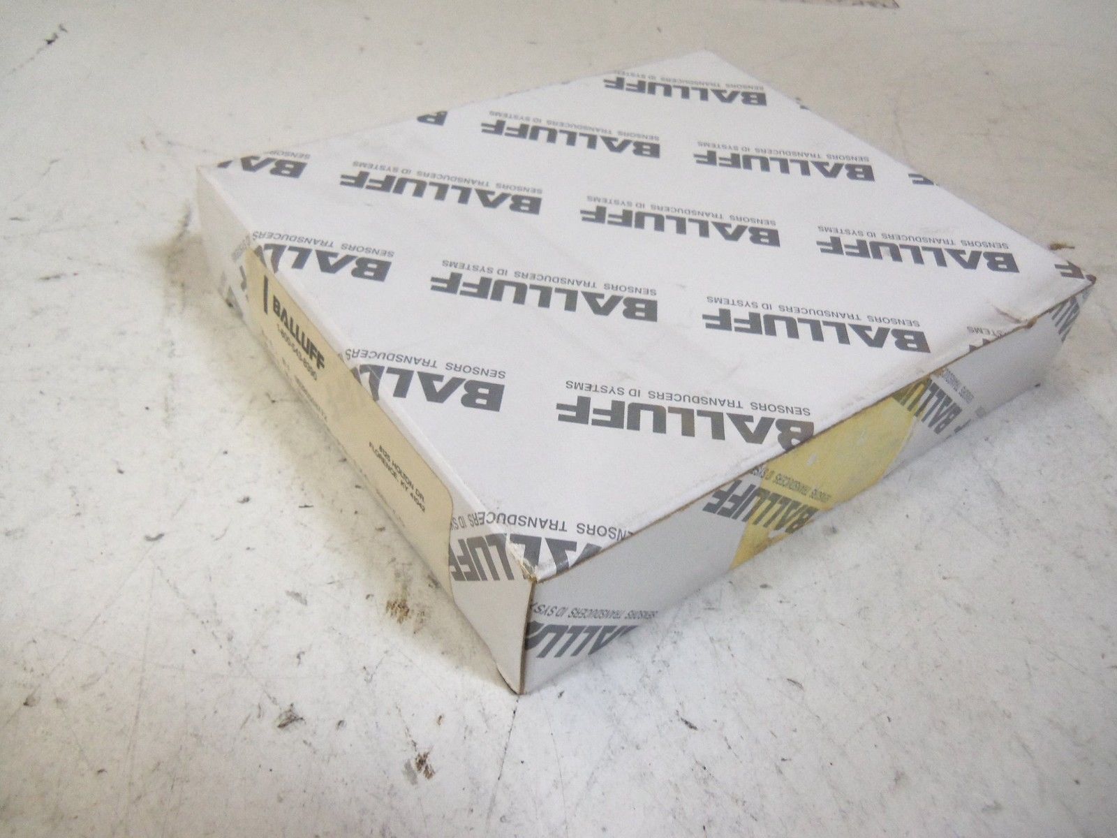 BALLUFF BOS-12M-PO-1XA-BO-C5 PHOTOELECTRIC SENSOR *FACTORY SEALED*