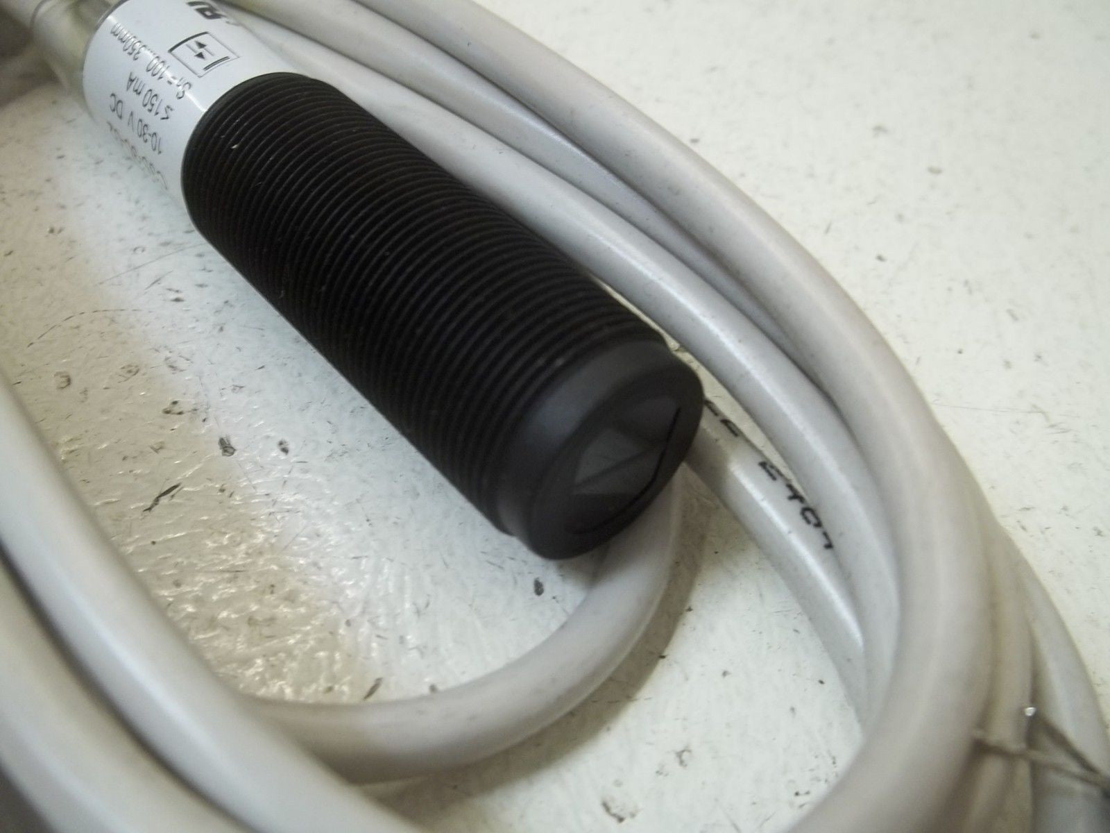 BALLUFF BOS18K-5-C35-30-02 PHOTOELECTRIC SENSOR *USED*