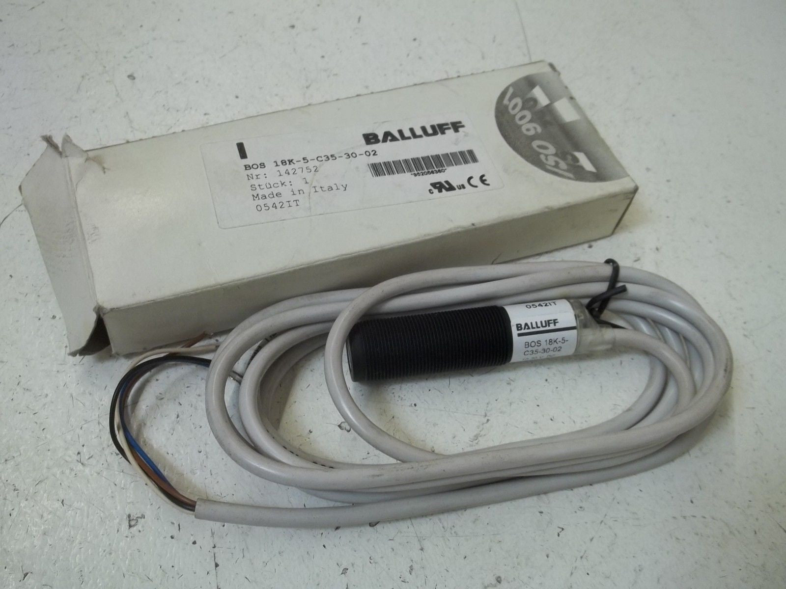 BALLUFF BOS18K-5-C35-30-02 PHOTOELECTRIC SENSOR *USED*