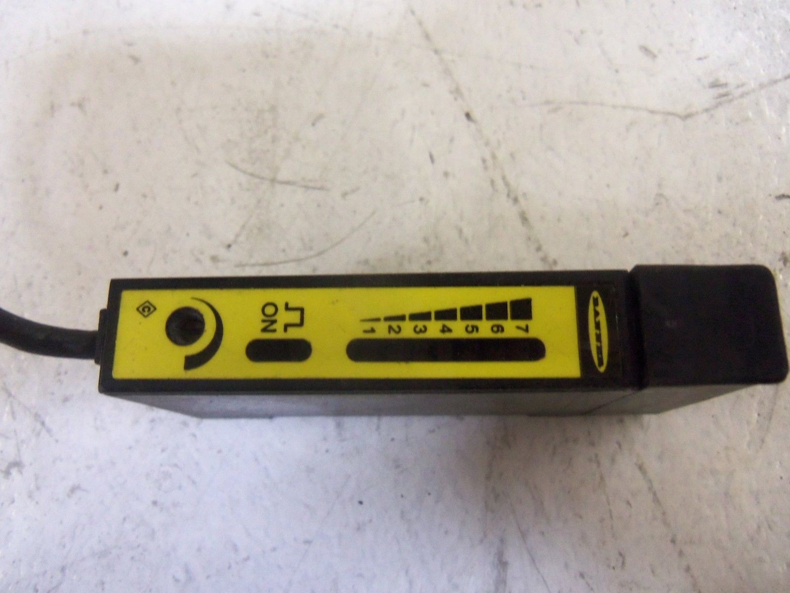 BANNER D12SP6FP PHOTOELECTRIC *USED*