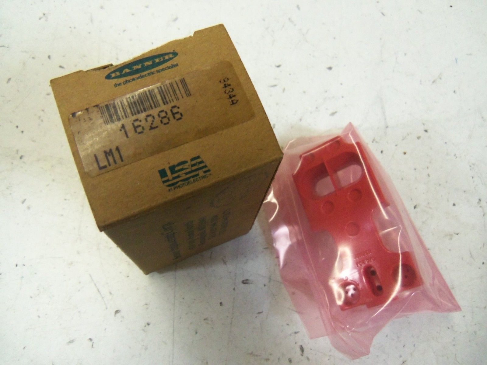 BANNER ENGINEERING LM1 LOGIC MODULE *NEW IN BOX*