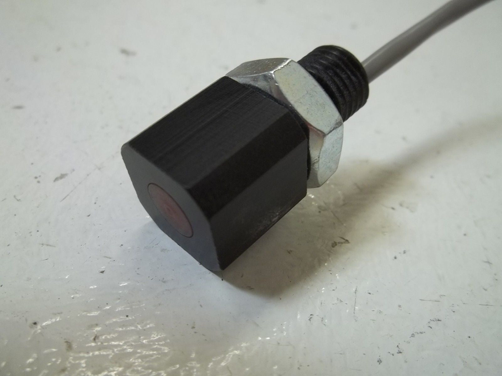 BANNER ENGINEERING LR200 PHOTO SENSOR *USED*