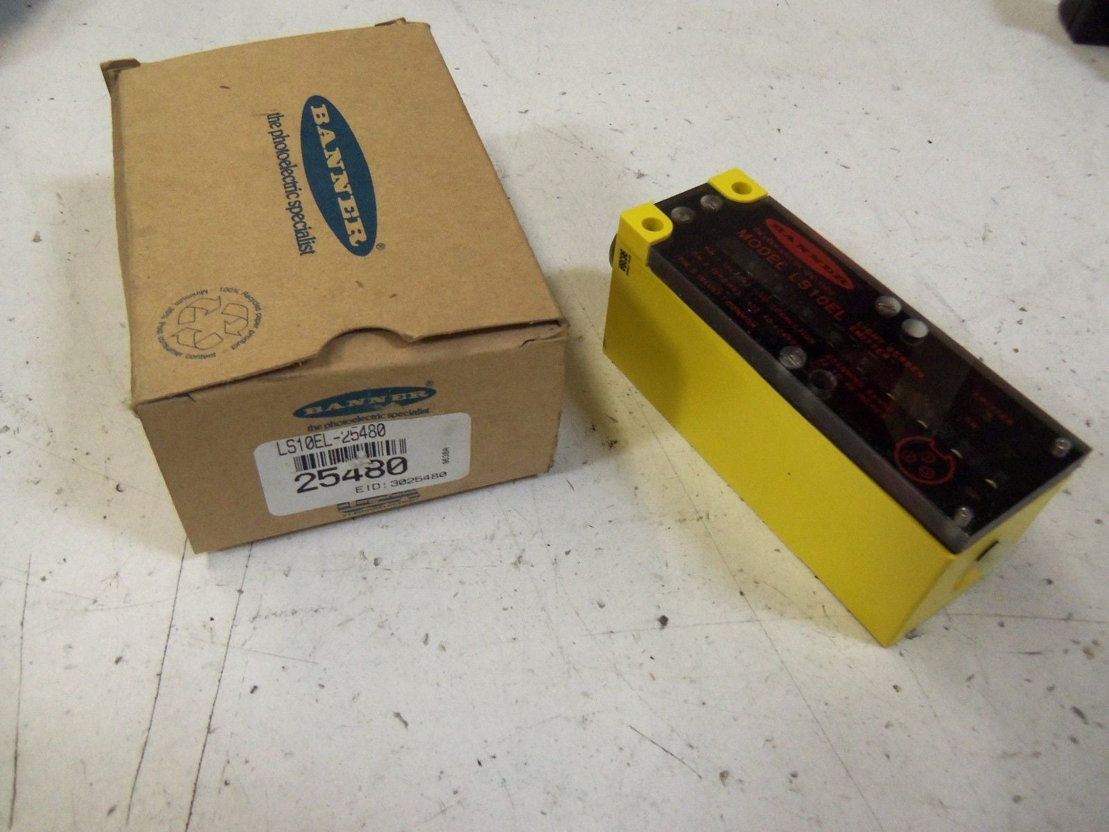 BANNER ENGINEERING LS10EL-25480 EMITTER LIGHT SCREEN *NEW IN BOX*