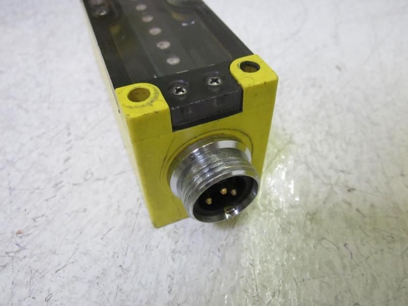 BANNER ENGINEERING LS10ESR LIGHT SCREEN EMITTER *USED*