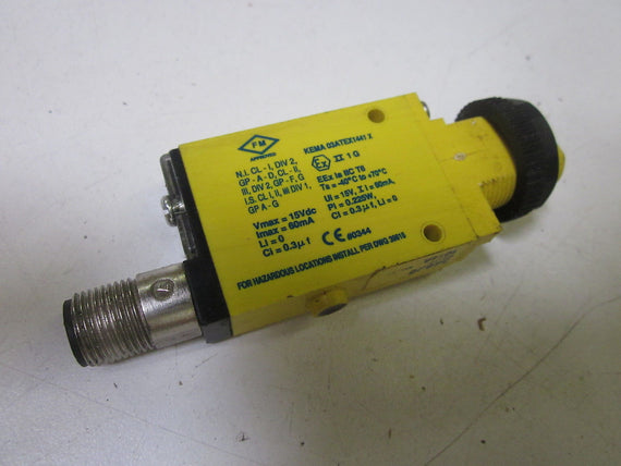 BANNER MIAD9FQ MINI-BEAM *NEW NO BOX*