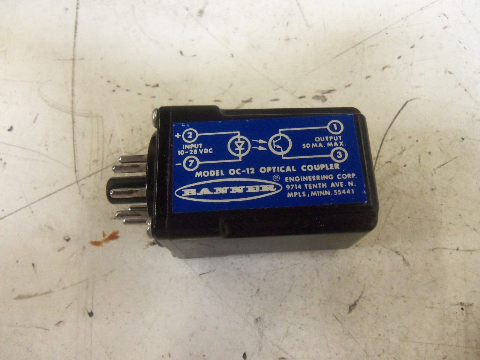 BANNER ENGINEERING OC-12 OPTICAL COUPLER *USED*