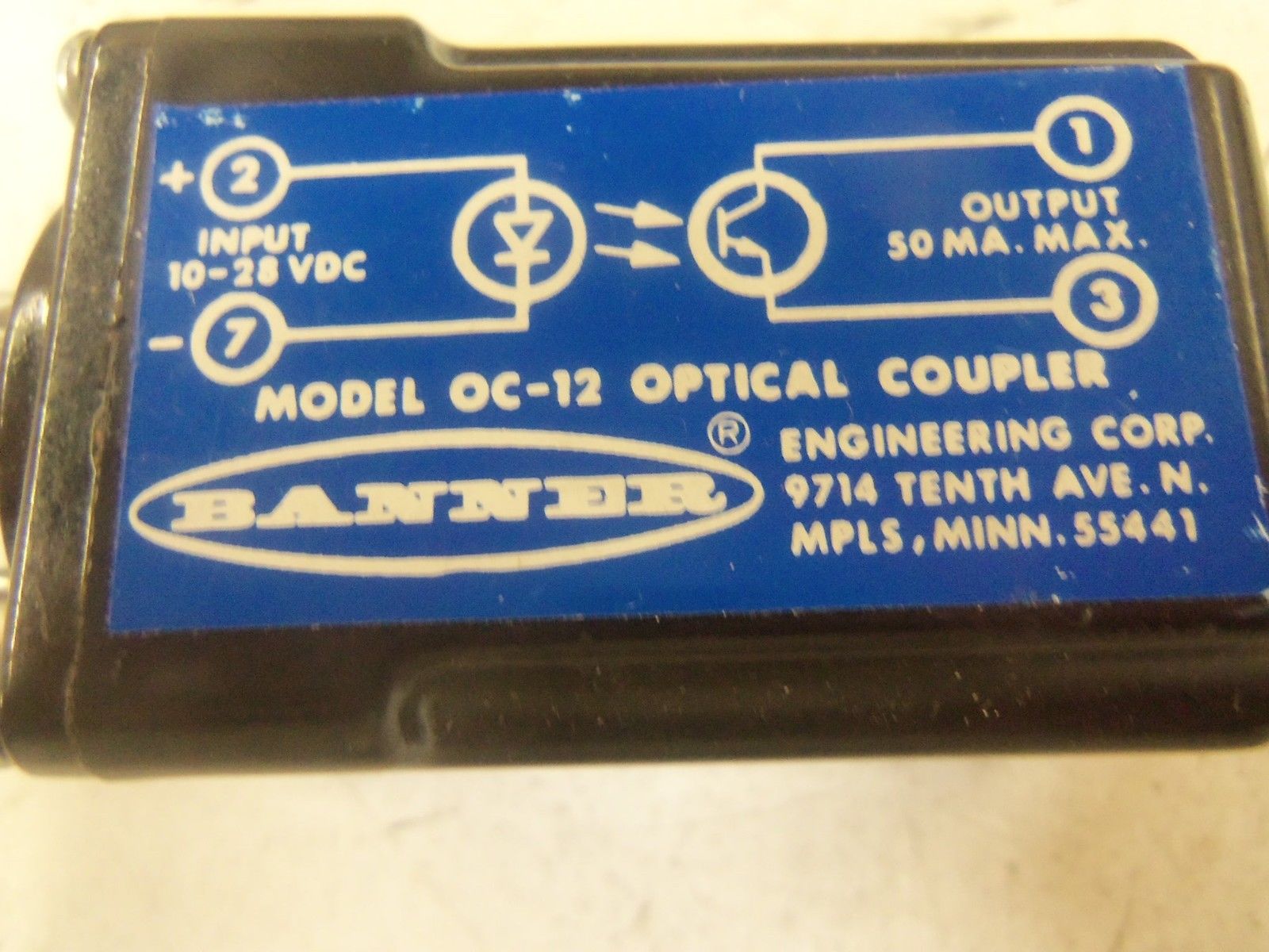 BANNER ENGINEERING OC-12 OPTICAL COUPLER *USED*