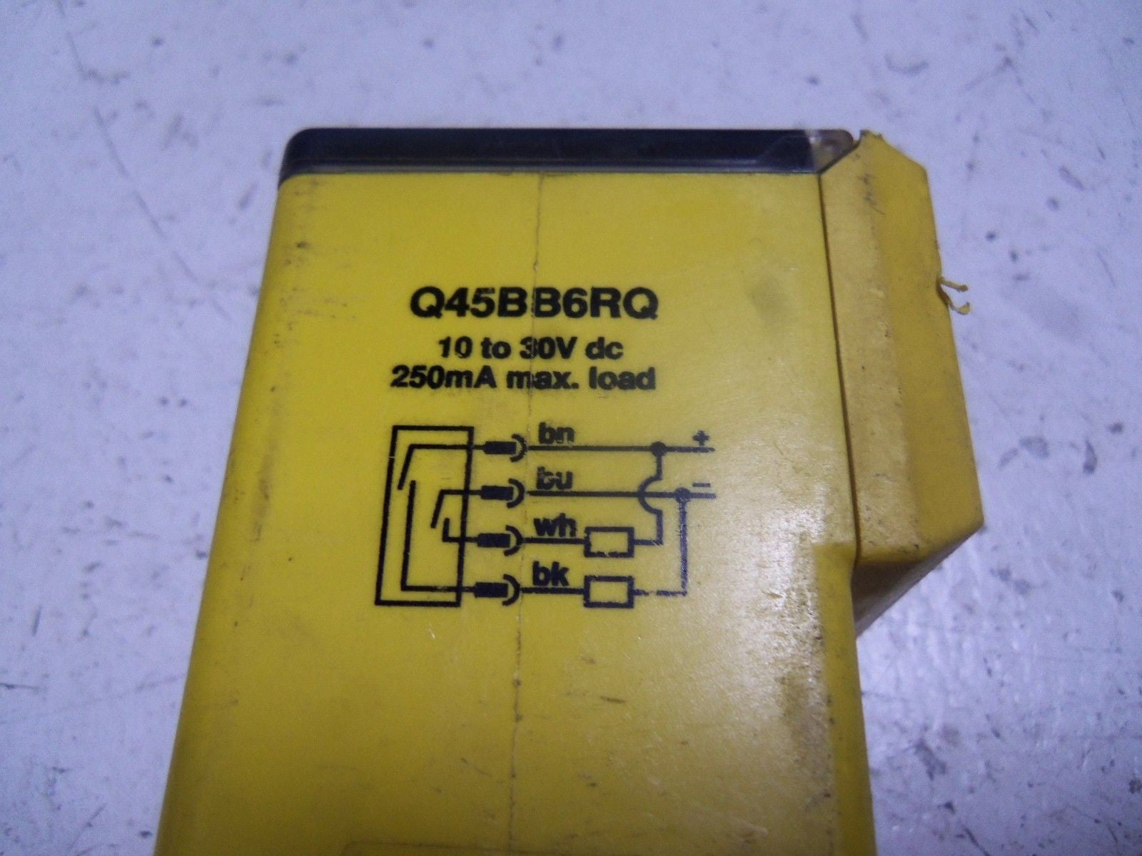 BANNER ENGINEERING Q45BB6RQ QUICK DISCONNECT CONNECTOR *USED*
