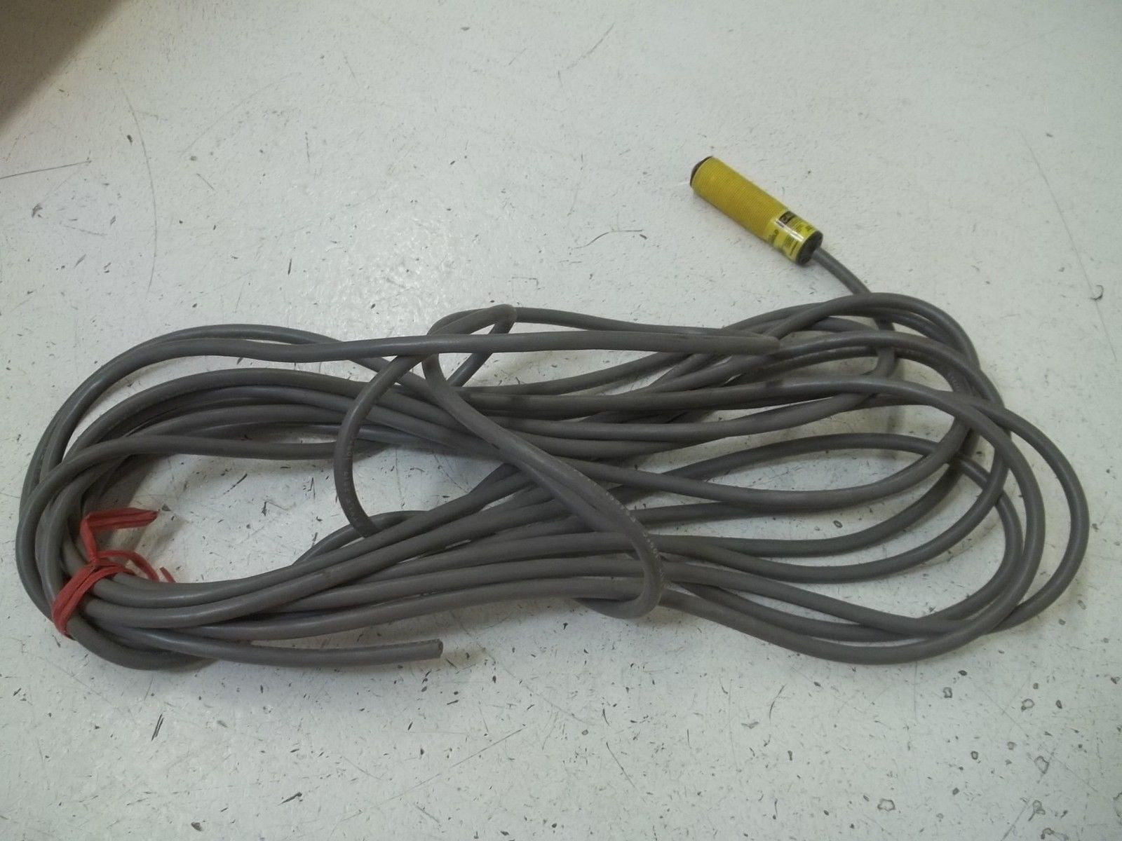 BANNER ENGINEERING S186ELD PROXIMITY SWITCH *USED*