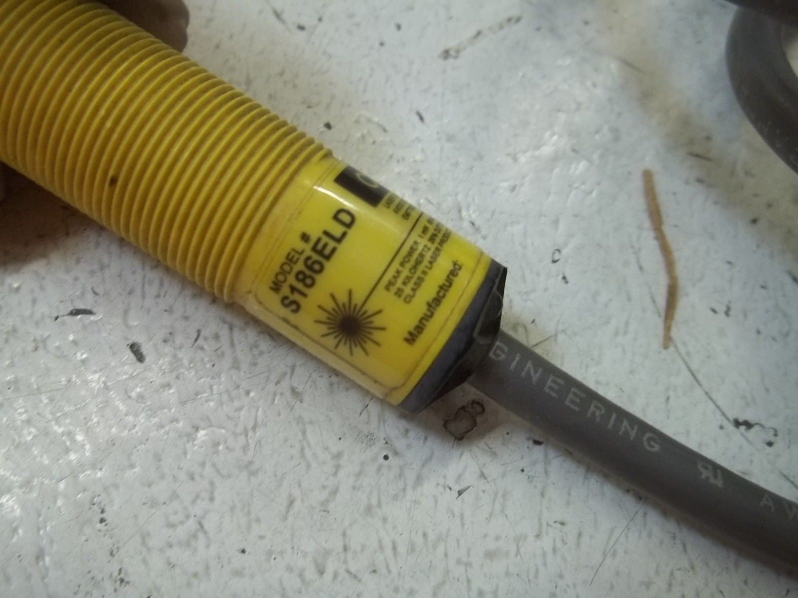 BANNER ENGINEERING S186ELD PROXIMITY SWITCH *USED*