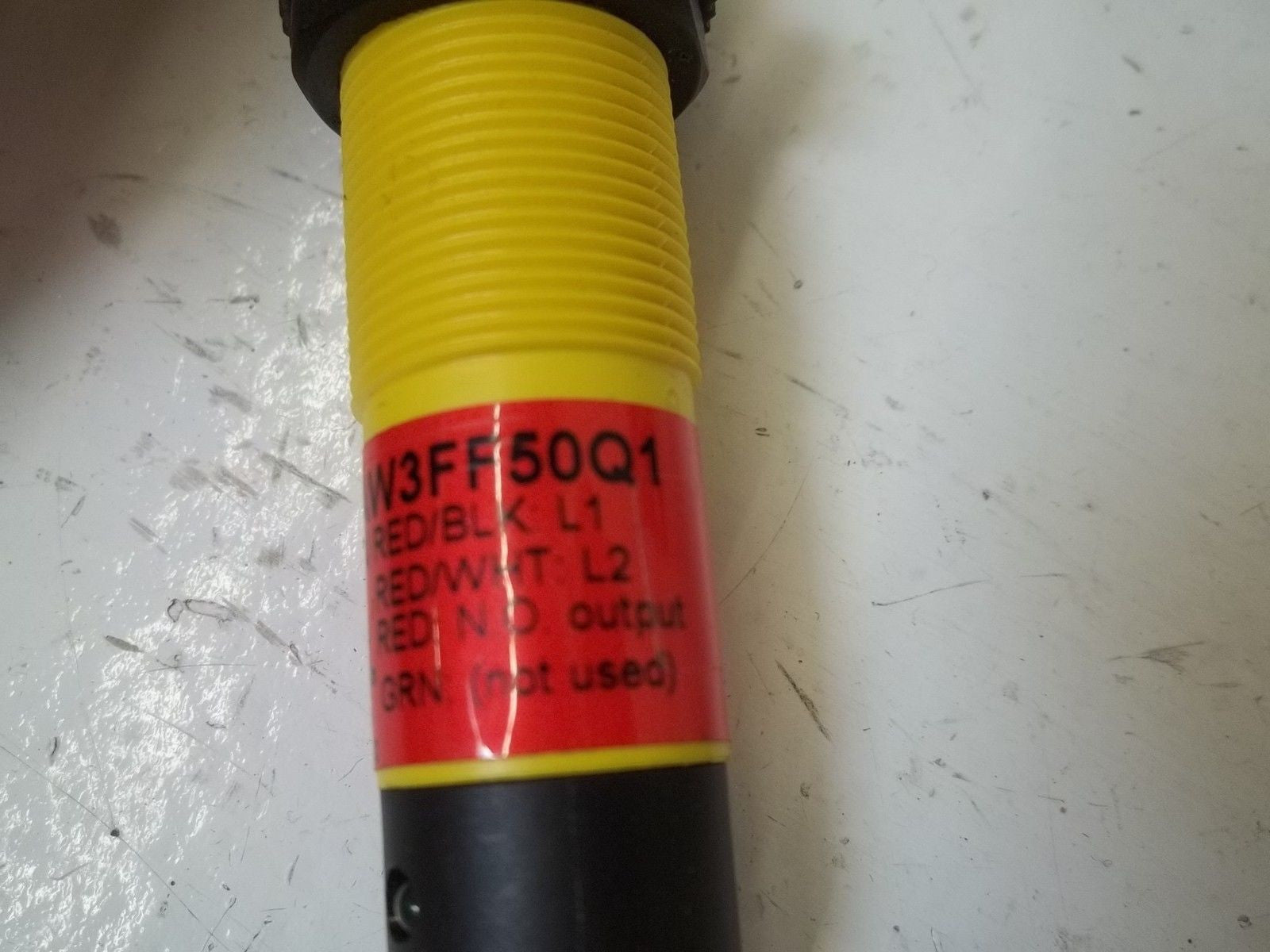 BANNER ENGINEERING S18AW3FF50Q1 *USED*