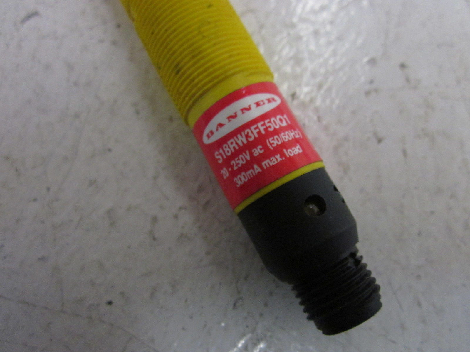 BANNER ENGINEERING S18RW3FF50Q1 *NEW NO BOX*