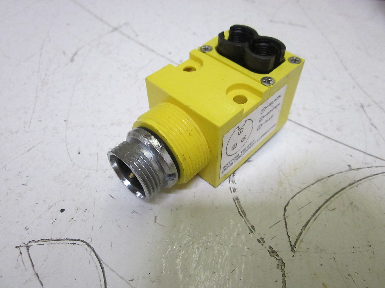 BANNER ENGINEERING VALU-BEAM SM2A912FQD PHOTOELECTRIC SENSOR *USED*