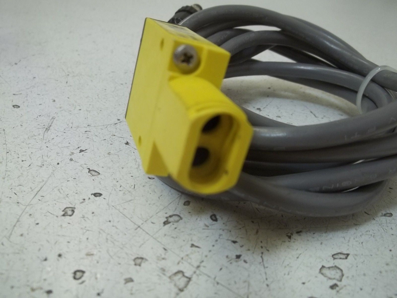 BANNER ENGINEERING SM312FV PHOTOELECTRIC SENSOR *USED*