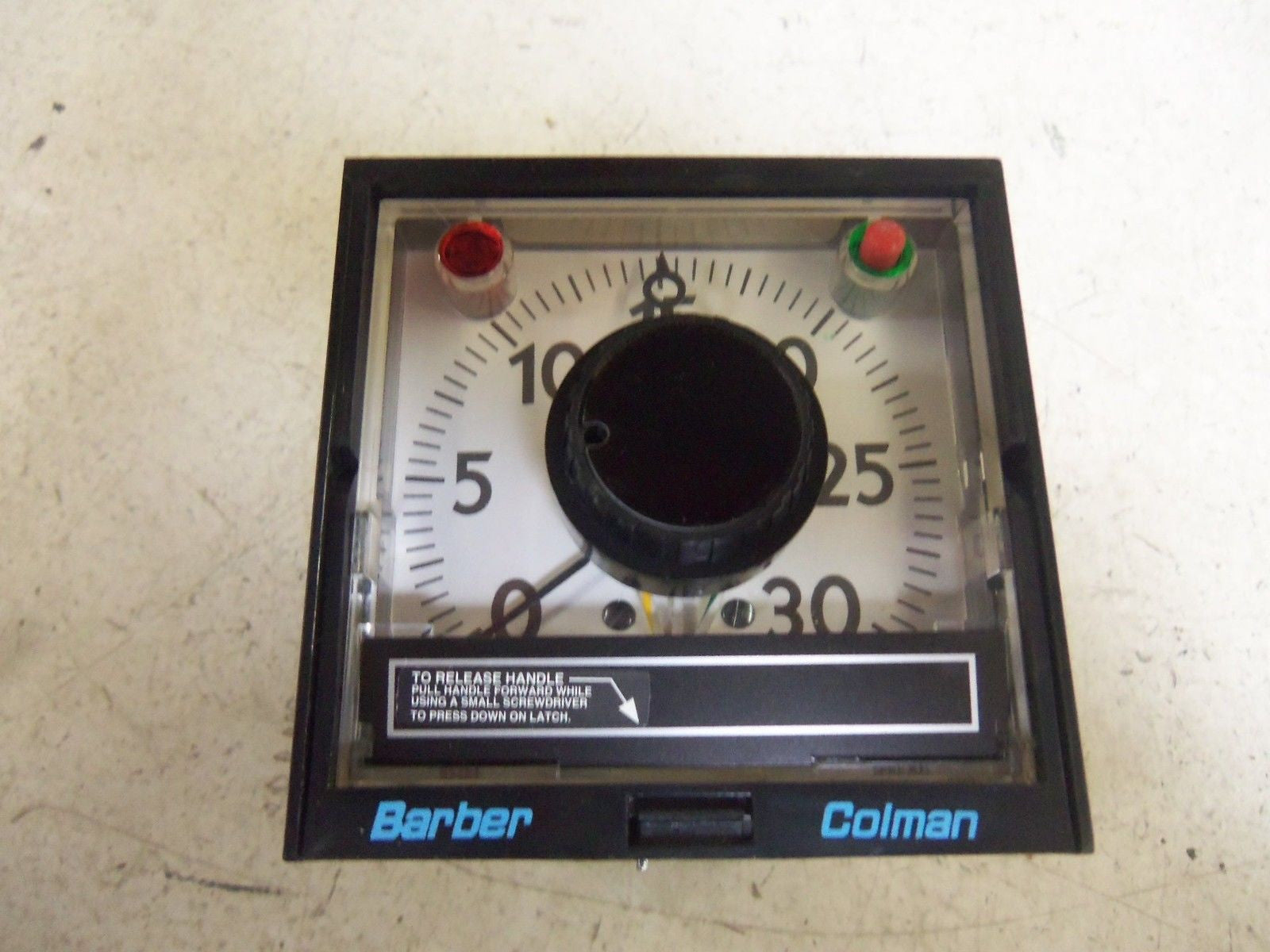 BARBER-COLMAN 121L TEMPERATURE CONTROLLER *USED*