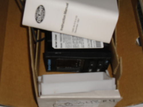 BARBER-COLMAN 7ES932133000 PROCESS CONTROL EQUIPMENT *NEW IN BOX*