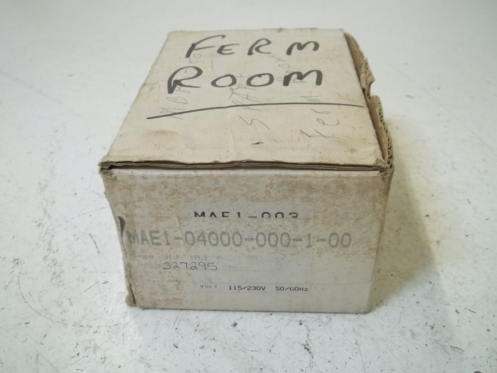 BARBER-COLMAN MAE1-04000-000-1-00 TEMPERATURE CONTROL *NEW IN BOX*