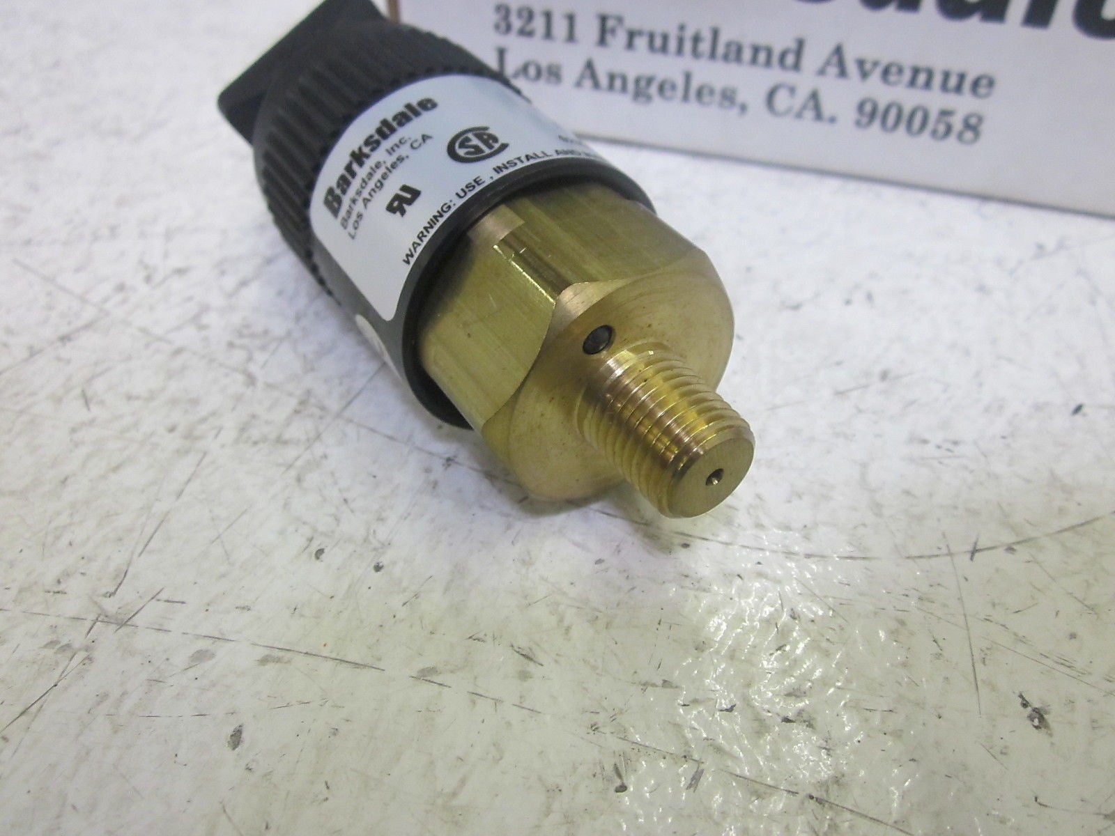 BARKSDALE 96201-BB1-Q28 PRESSURE SWITCH 5A 125/250VAC *NEW IN BOX*