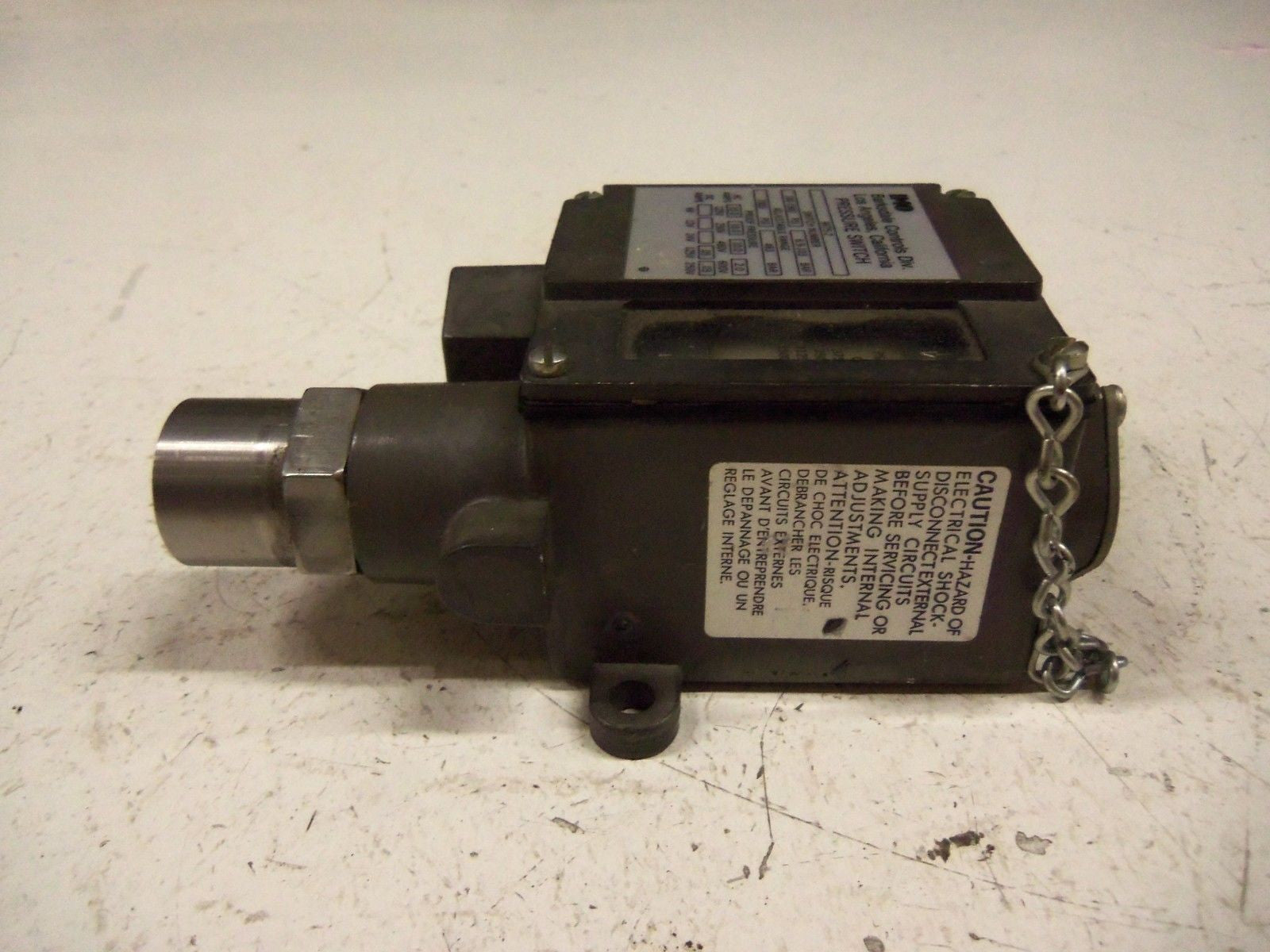 BARKSDALE 9675-2 PRESSURE SWITCH *USED*