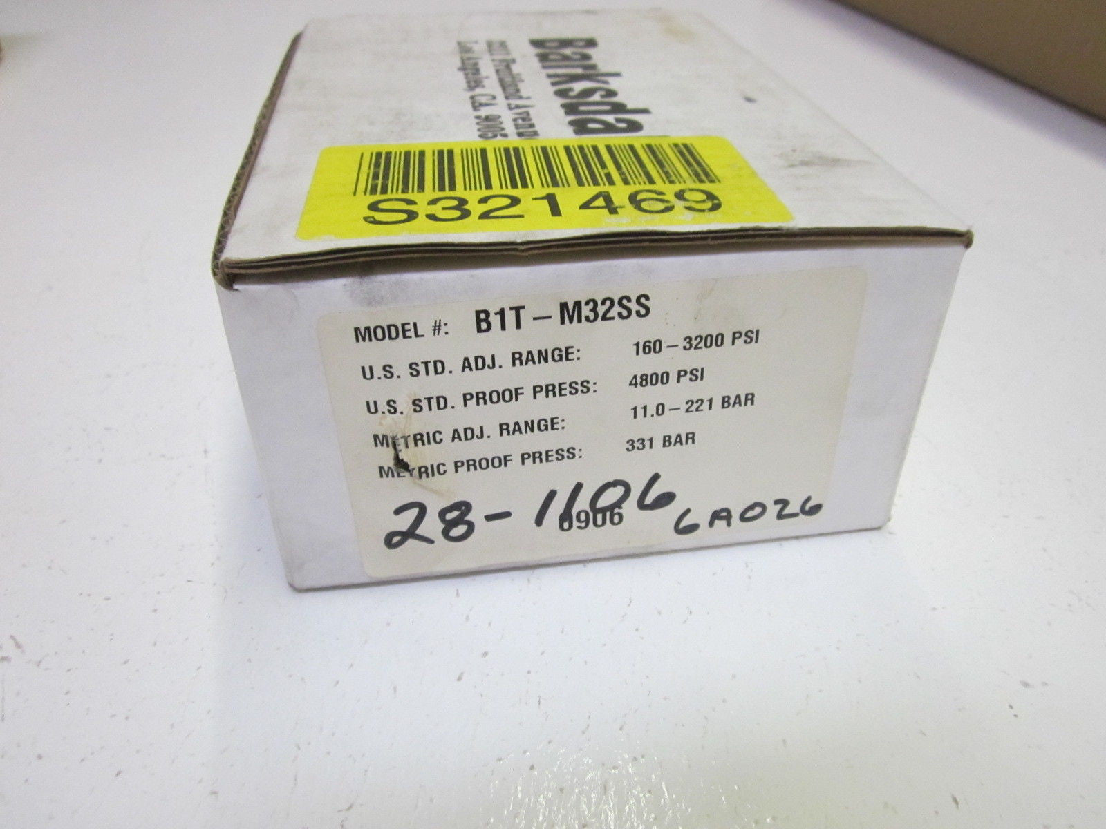 BARKSDALE B1T-M32SS PRESSURE ACTUATED SWITCH *NEW IN BOX*