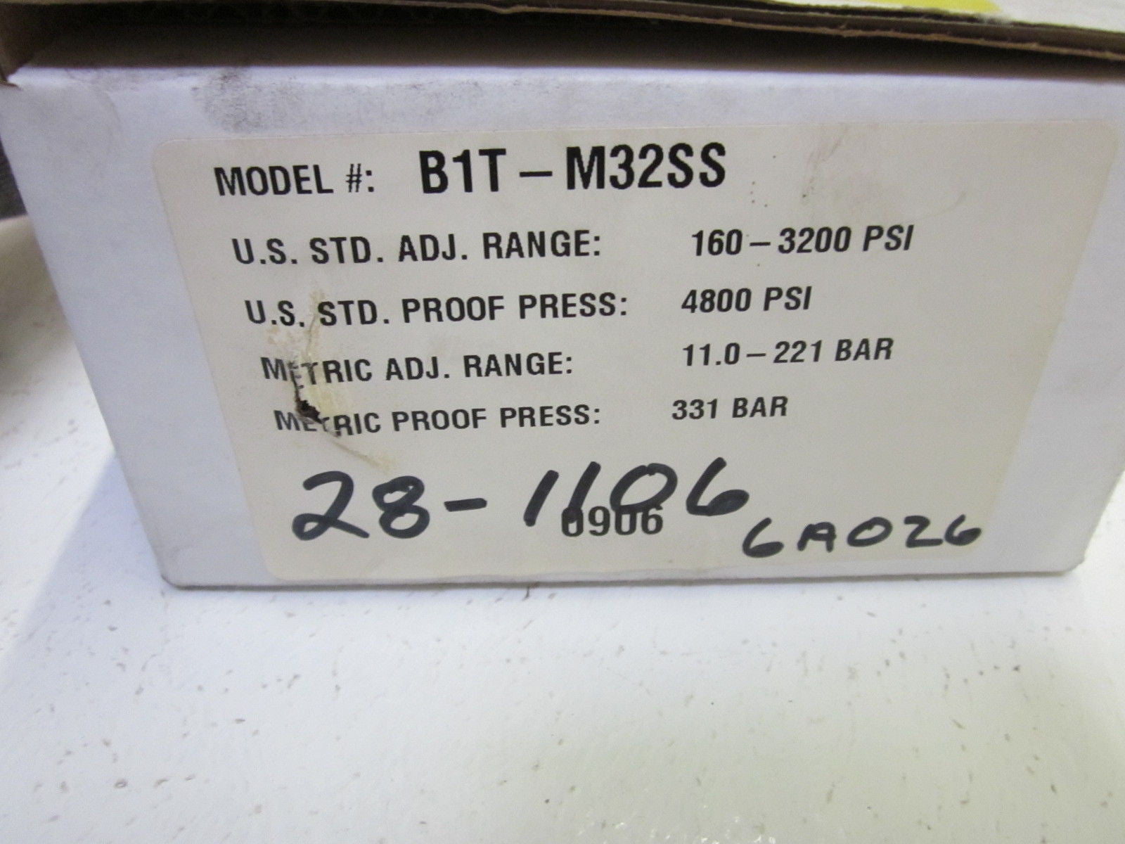 BARKSDALE B1T-M32SS PRESSURE ACTUATED SWITCH *NEW IN BOX*