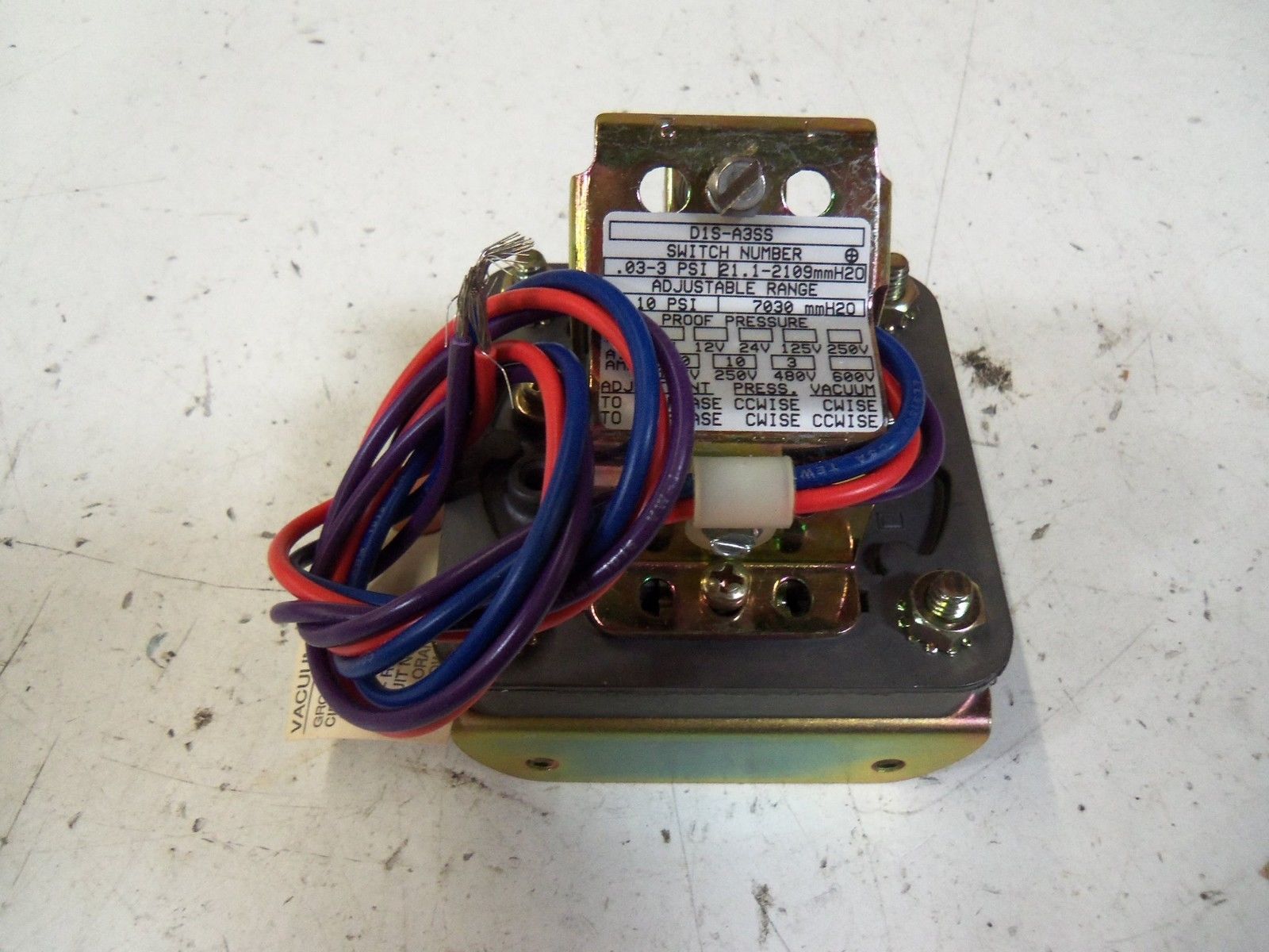 BARKSDALE D15-A3SS *NEW NO BOX *