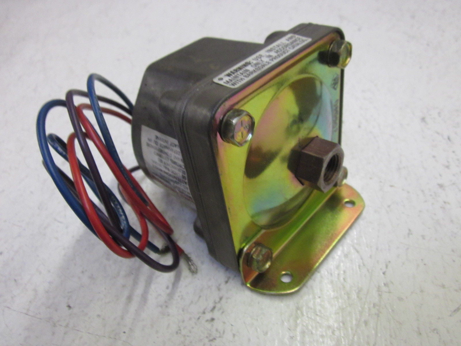 BARKSDALE D1H-A3SS *NEW NO BOX*