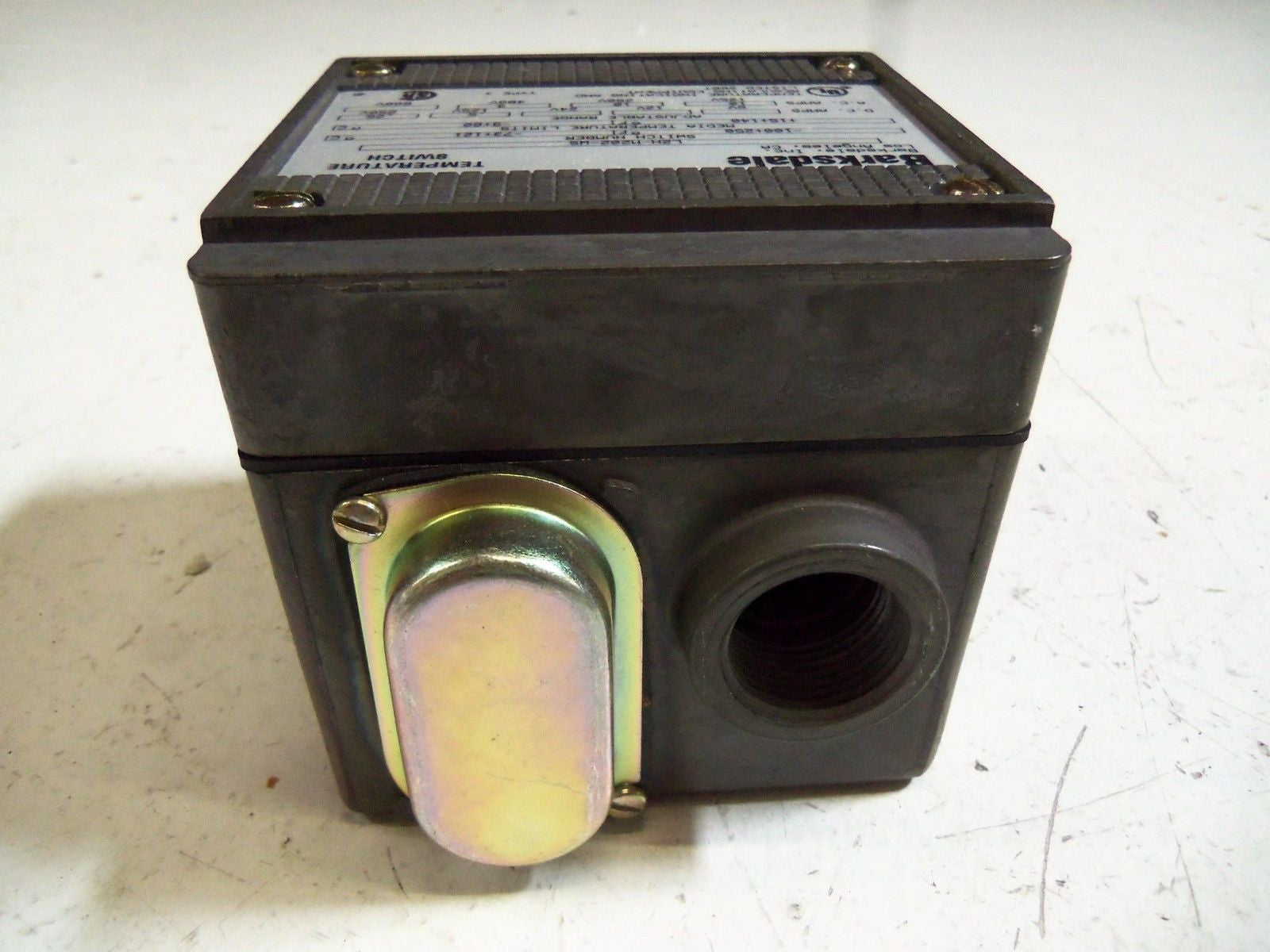 BARKSDALE L2H-M202-WS TEMPERATURE SWITCH *NEW IN BOX*