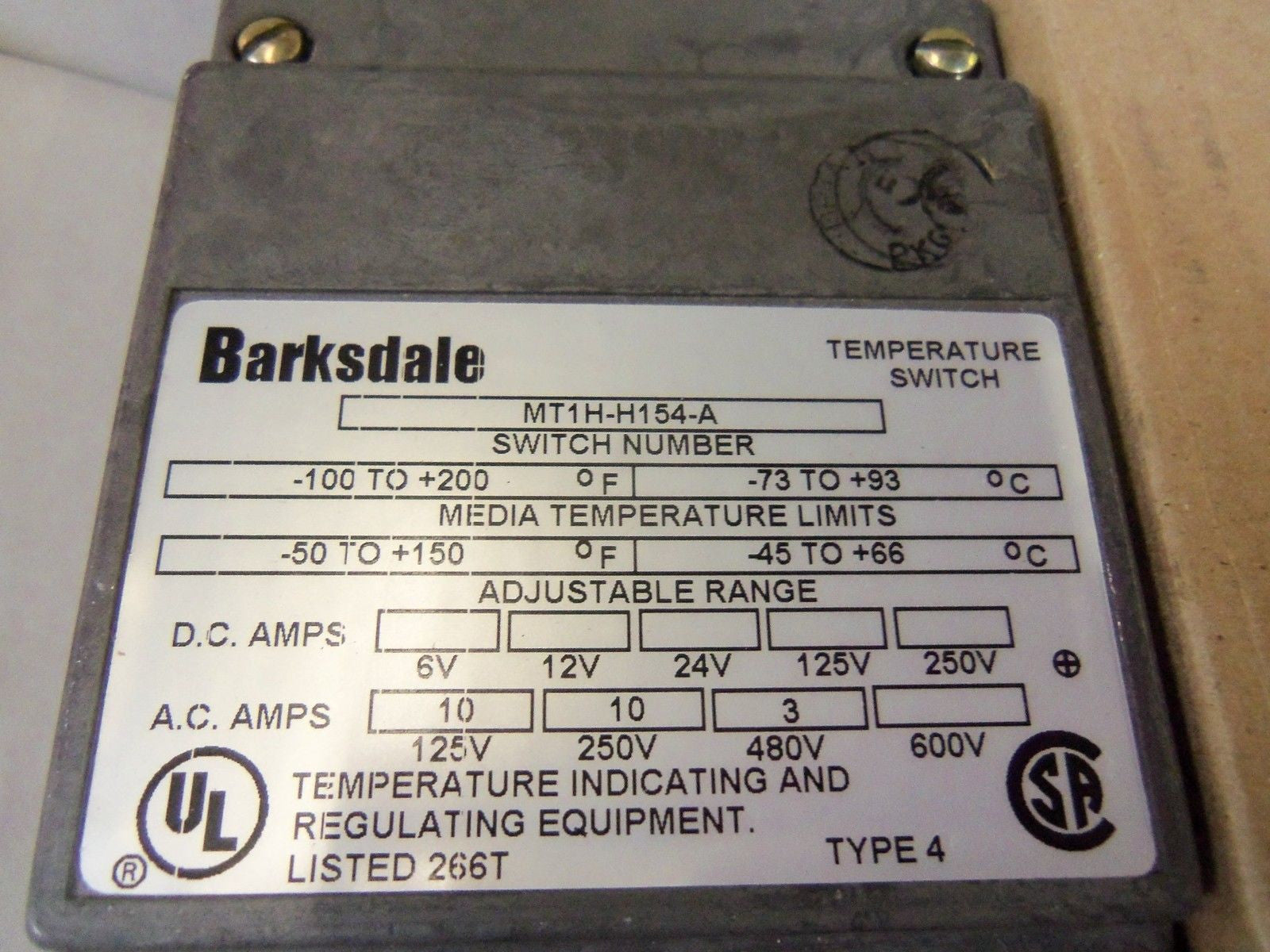 BARKSDALE TEMPERATURE SWITCH MT1H-H154-A *NEW IN BOX*