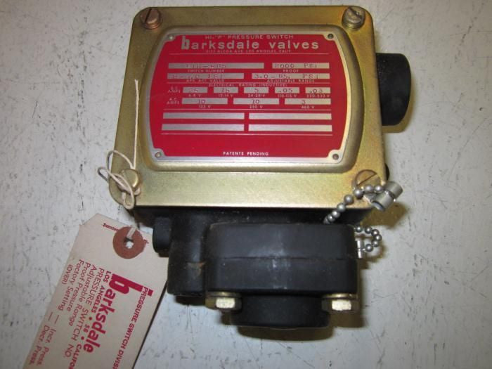 BARKSDALE VALVES P1H-B85 2000 PSI *NEW IN BOX*