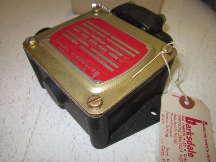 BARKSDALE VALVES P1H-B85 2000 PSI *NEW IN BOX*
