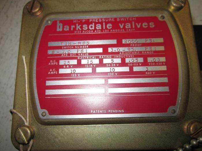 BARKSDALE VALVES P1H-B85 2000 PSI *NEW IN BOX*