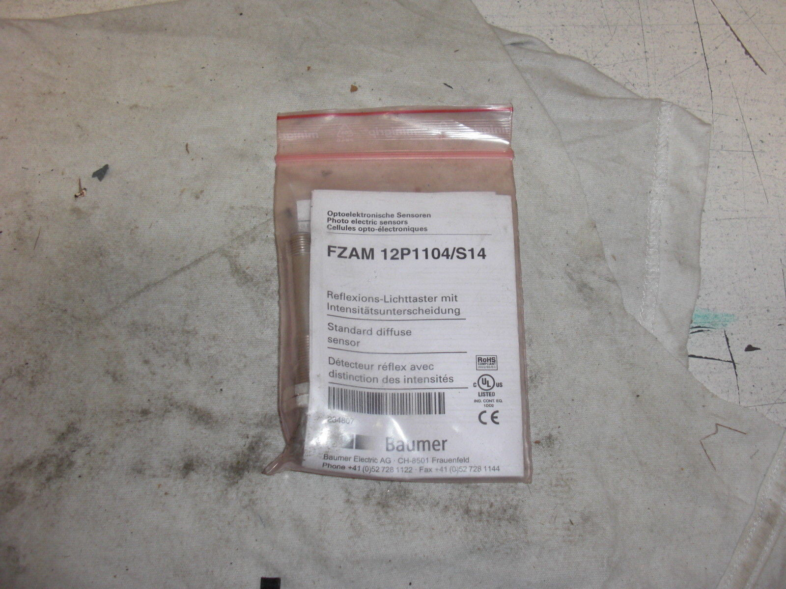 BAUMER FZAM12P1104/S14 PHOTOELECTRIC SENSOR *NEW IN FACTORY BAG*
