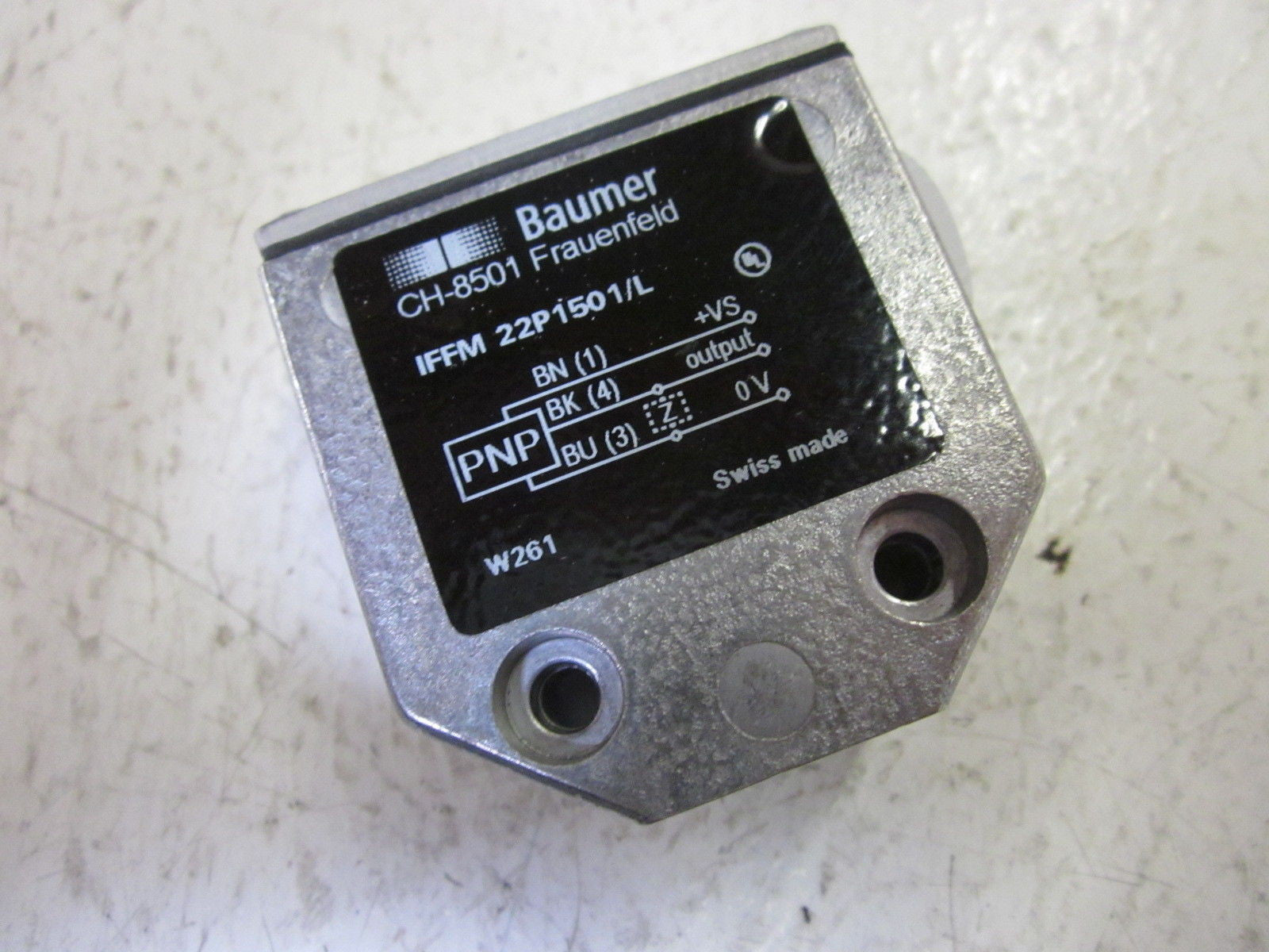 BAUMER IFFM22P1501/L INDUCTIVE SENSOR *NEW IN BOX*