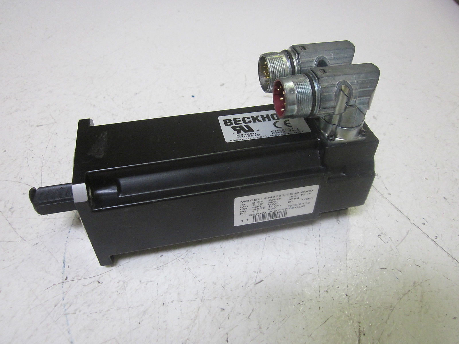 BECKHOFF AM3033-0E30-0000 400VAC *USED*