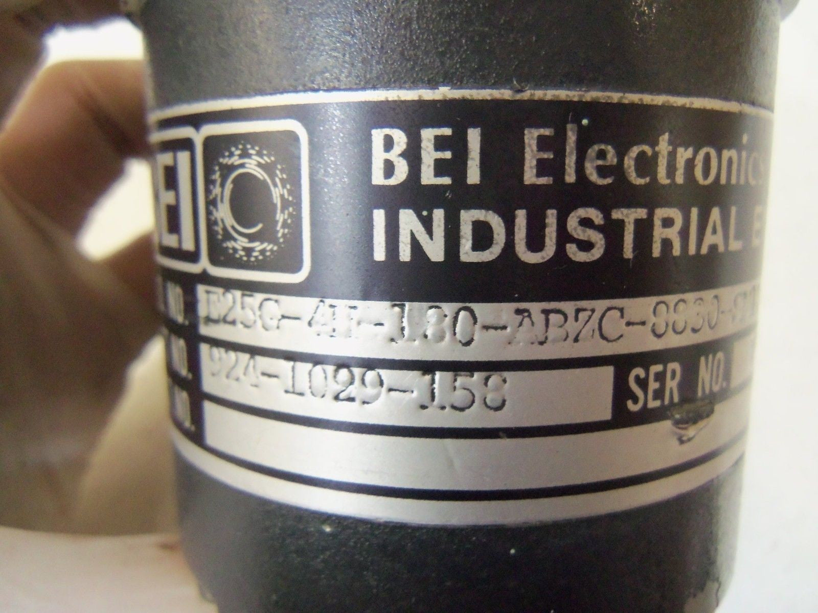 BEI ELECTRIC INC. E25G-4II-180-ABZ-8830-SM18-S *USED*