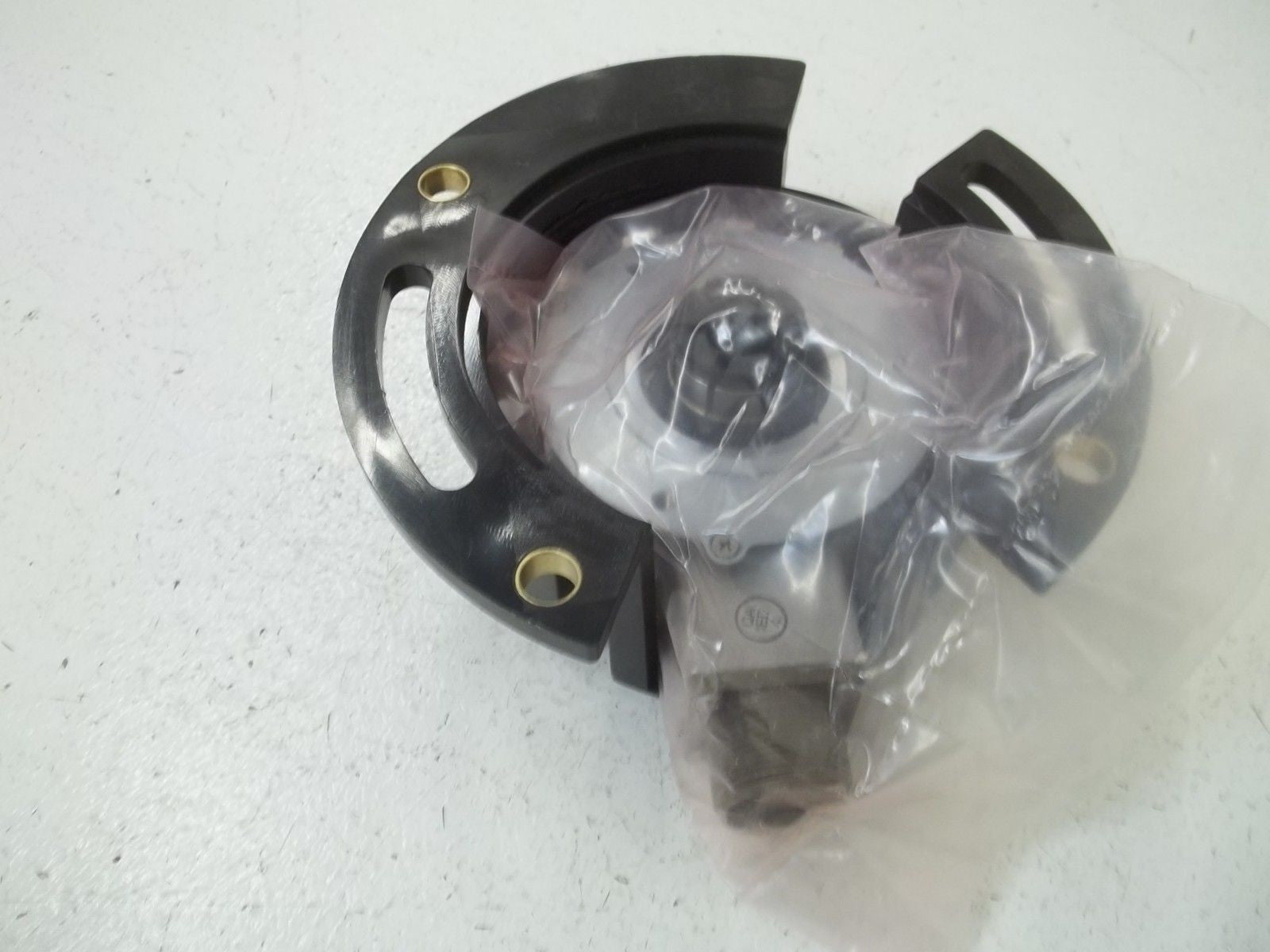 BEI HS35F-62-R9-BS-2048-ABZX-28V/V-SM18-S ENCODER *NEW NO BOX*